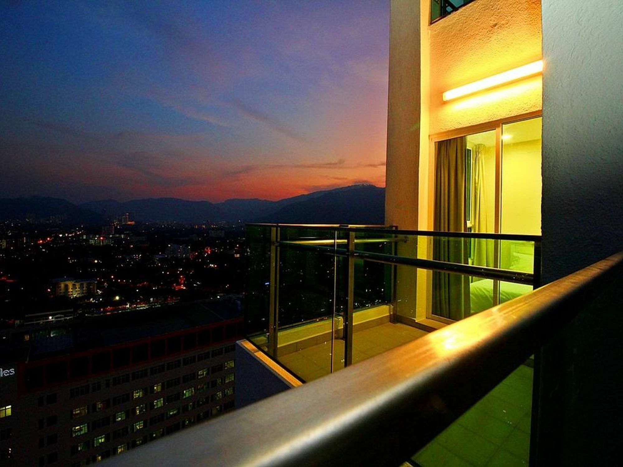 Mansion One Service Apartment George Town Dış mekan fotoğraf