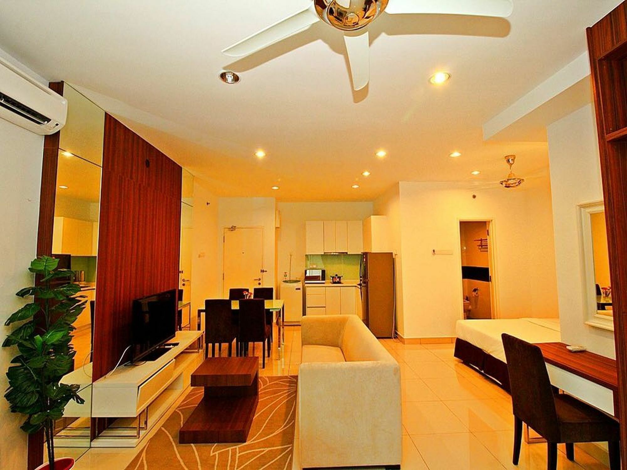 Mansion One Service Apartment George Town Dış mekan fotoğraf